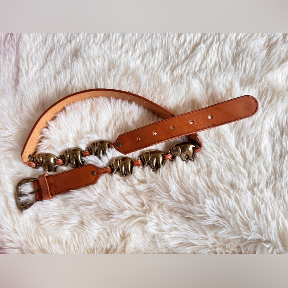 Vintage Liz Claiborne Brown Leather Elephant Concho‎